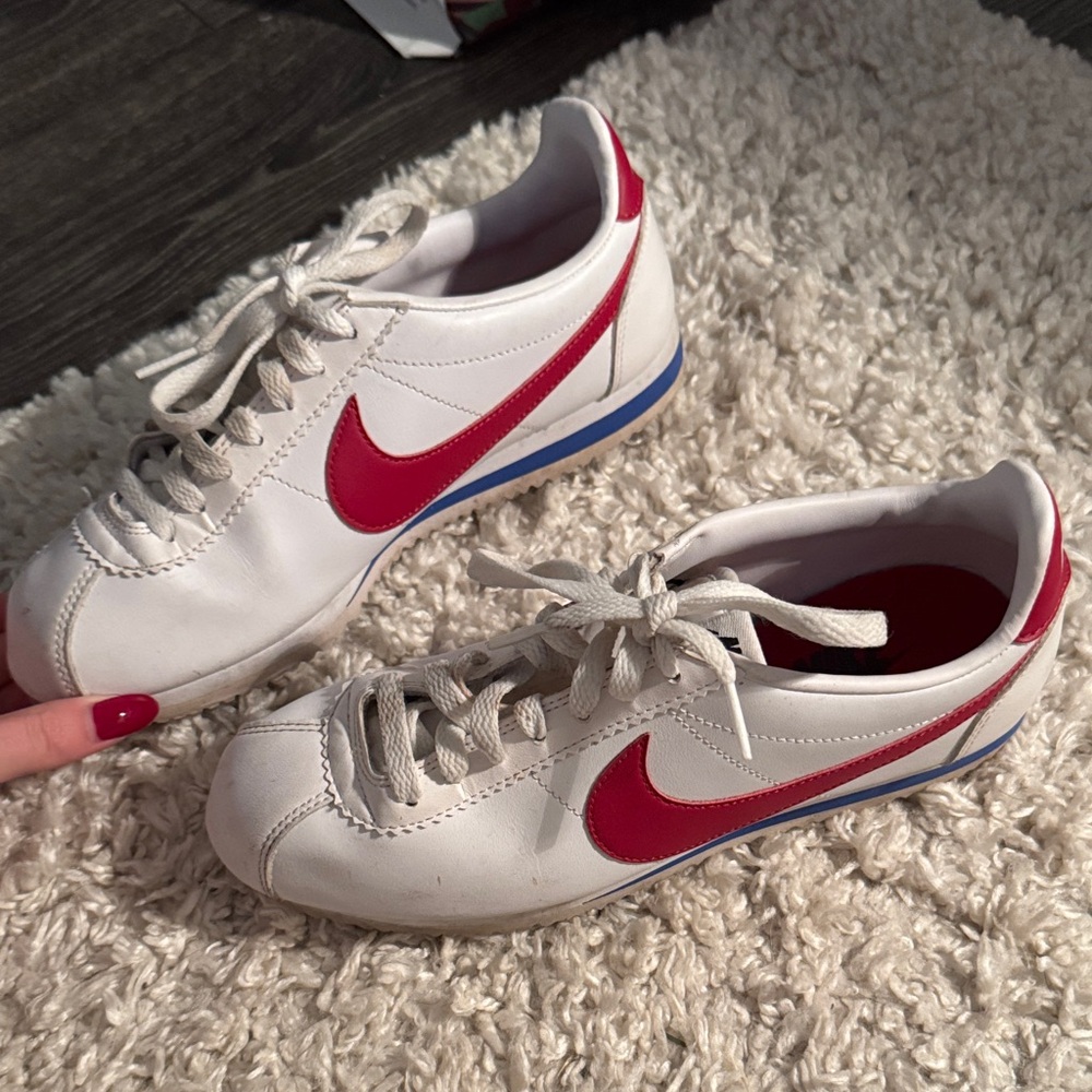 Nike White and Red Classic Sneakers